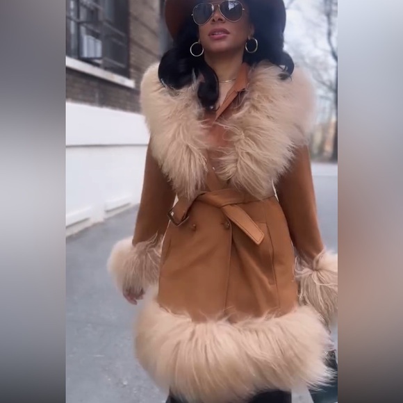 Charlotte Simone LULU Camel Faux Fur Trim Penny Lane Coat - Picture 6 of 11